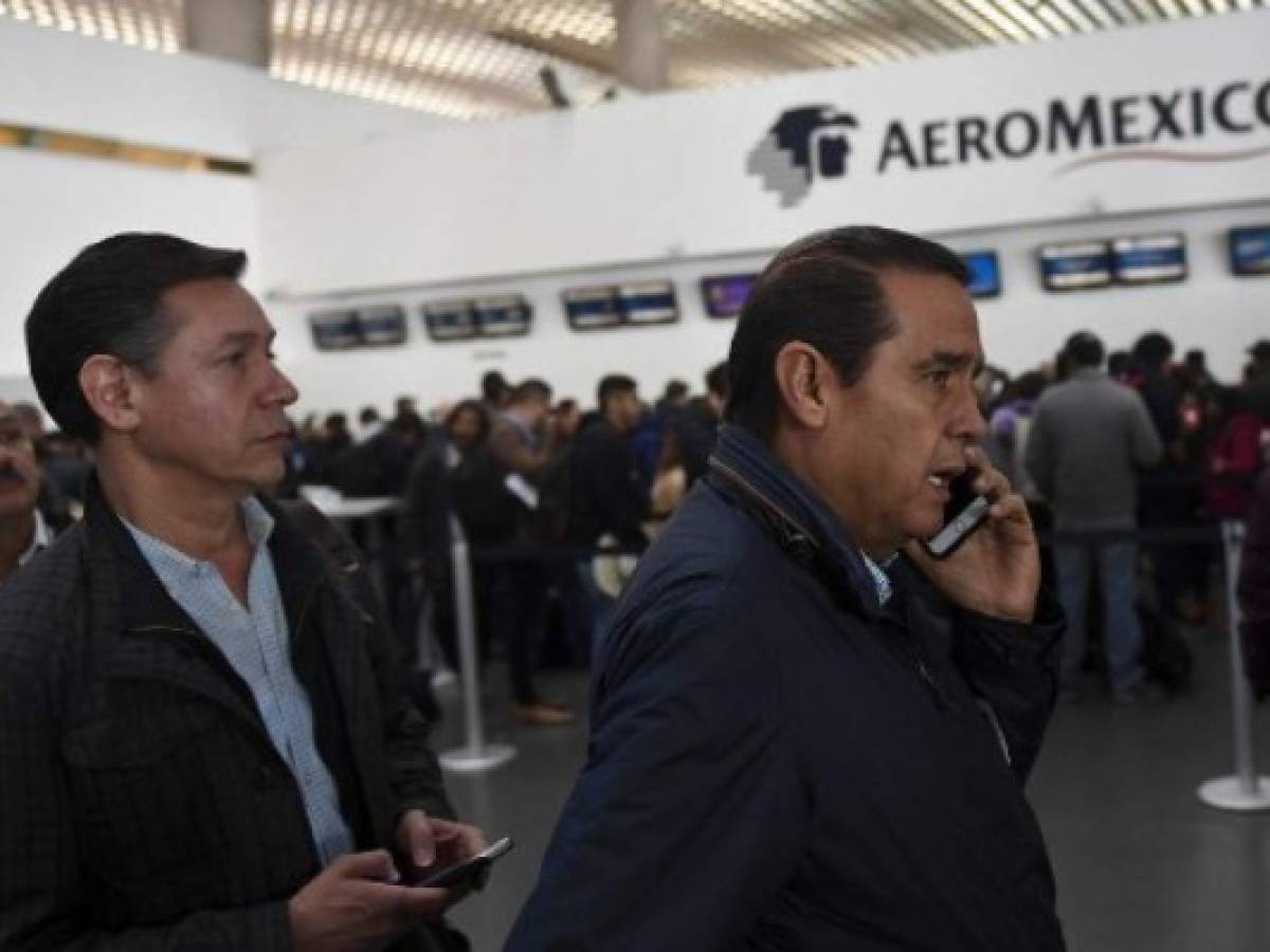 Huelga en de pilotos en México: 3.500 pasajeros varados