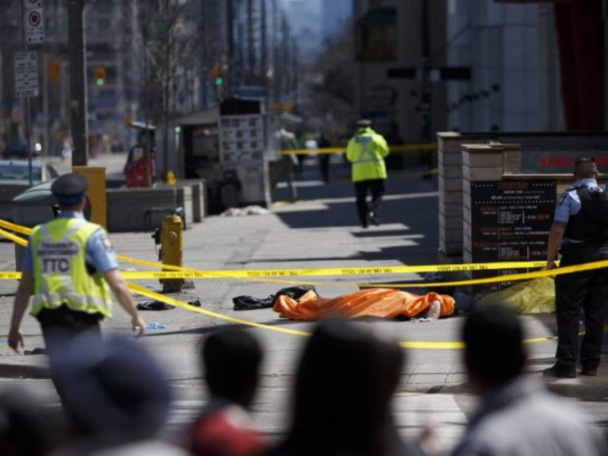 Canadá: 9 muertos y 16 heridos tras ataque a peatones en Toronto