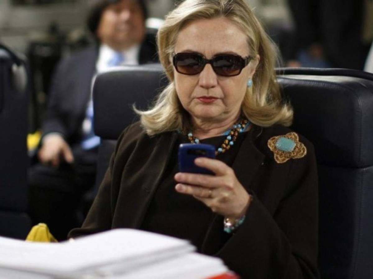 Clinton reprendida por uso de correo privado como canciller