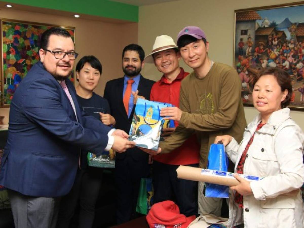 Guatemala impulsa destinos turísticos en televisión coreana