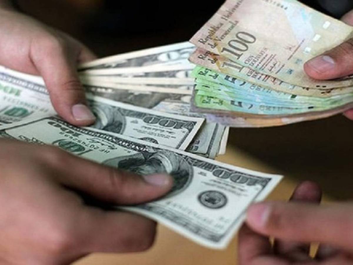 Arranca mercado de divisas marginal en Venezuela