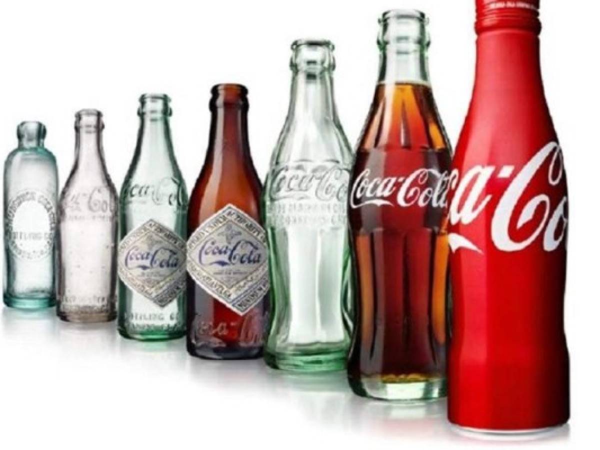 ¿Cómo era la botella de Coca Cola hace 100 años?