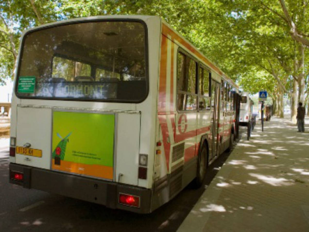 Costa Rica se preocupa por la emisión de gases de buses