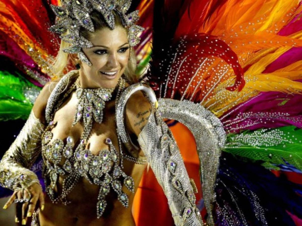 Río de Janeiro suspende desfile de carnaval por COVID-19