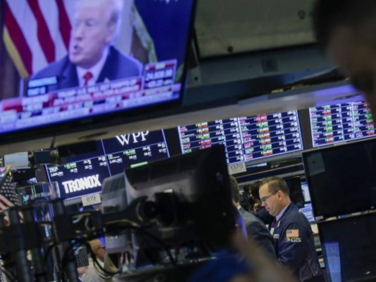Wall Street cae ante el temor a una guerra comercial