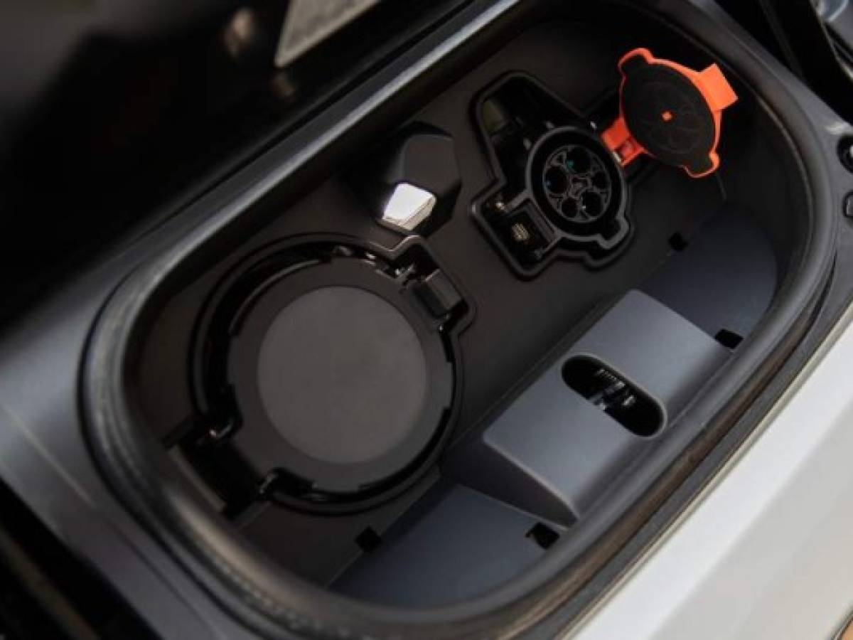 Nissan LEAF aparece pela primeira vez na América Latina Nissan LEAF aparece pela primeira vez na América Latina