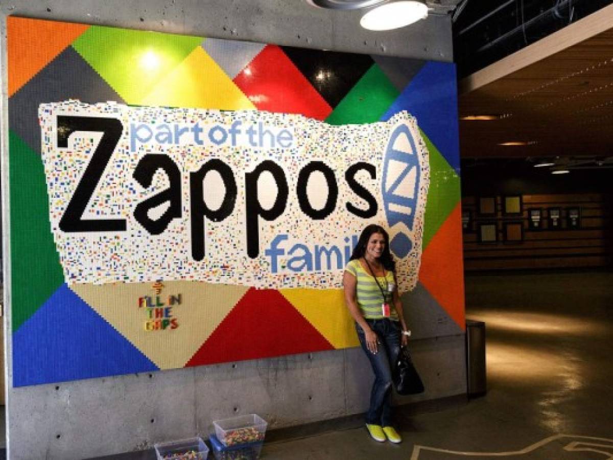 ¿Funciona el mundo sin jefes? Crece rotación laboral en Zappos