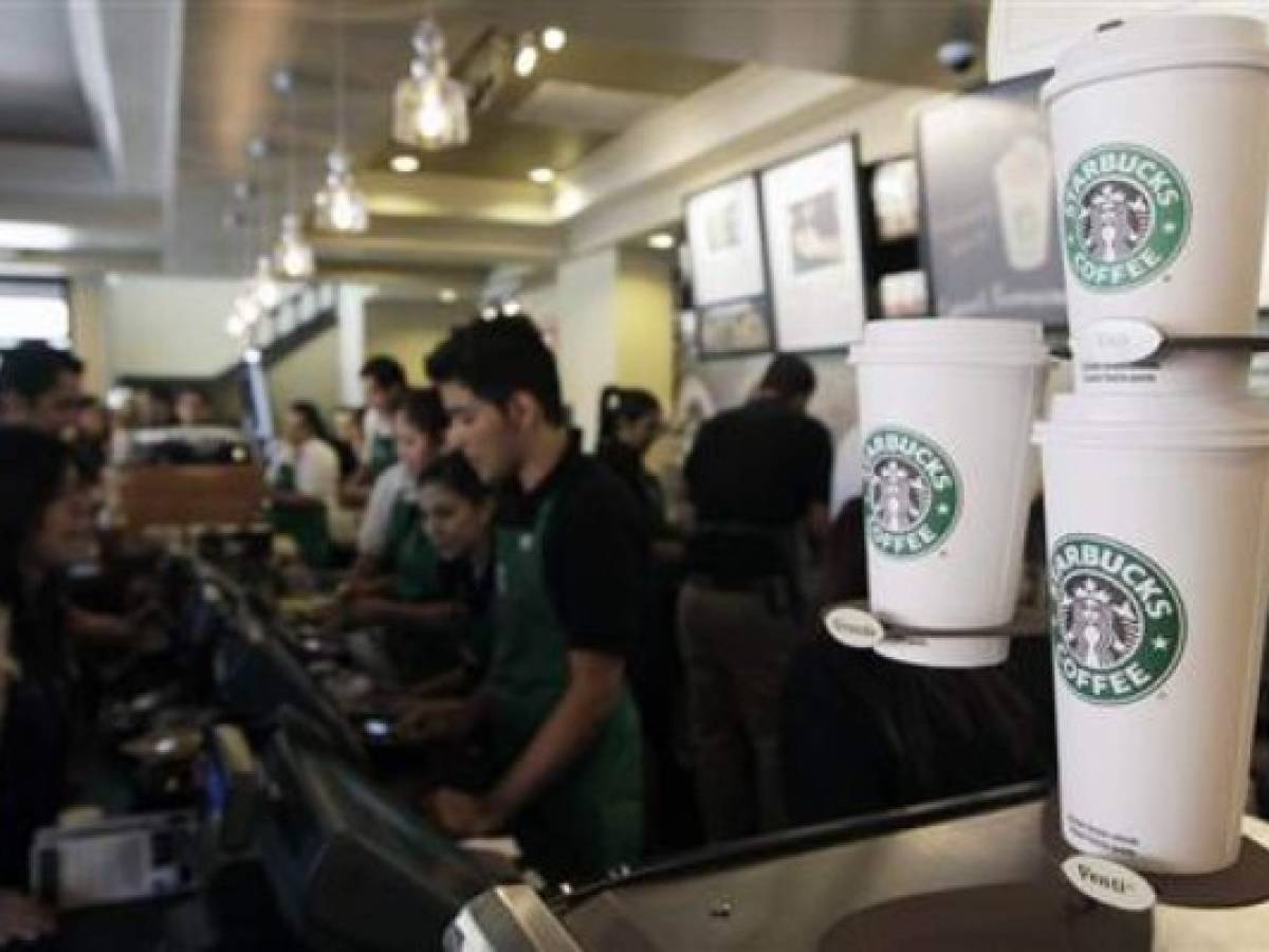Starbucks cumple cinco años en El Salvador