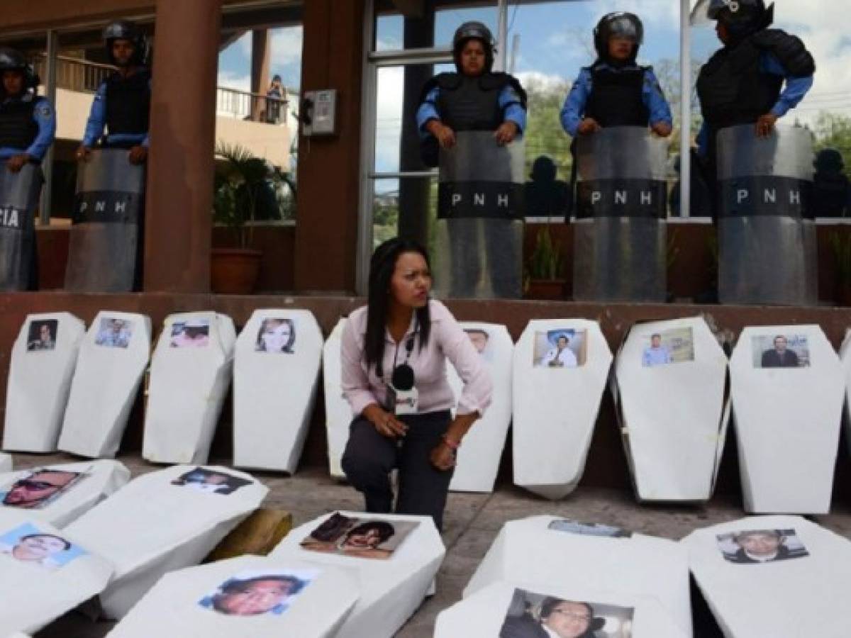 Periodistas protestan contra violaciones a libertad de expresión en Honduras