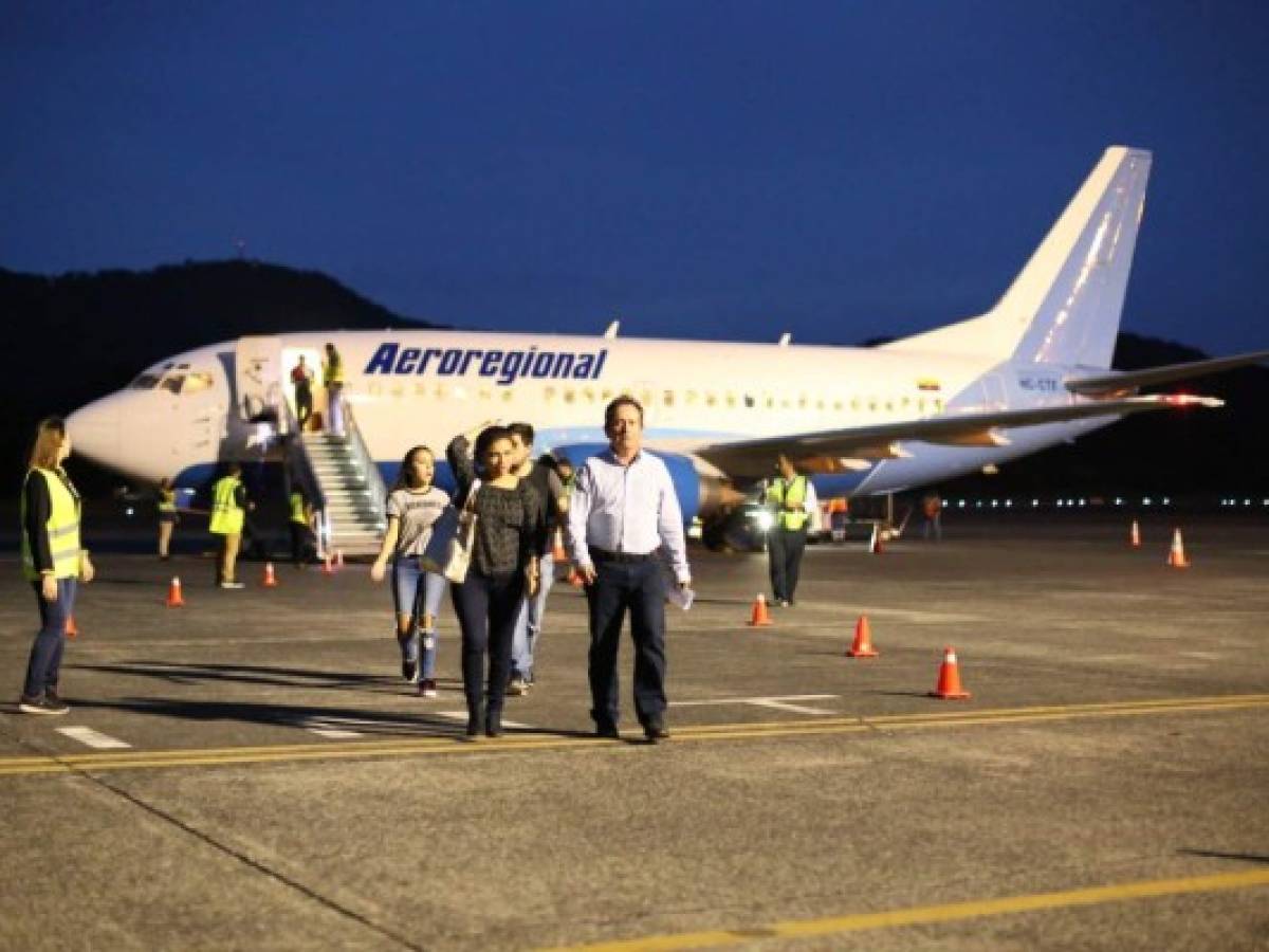 Inauguran vuelos chárter entre Ecuador y Panamá