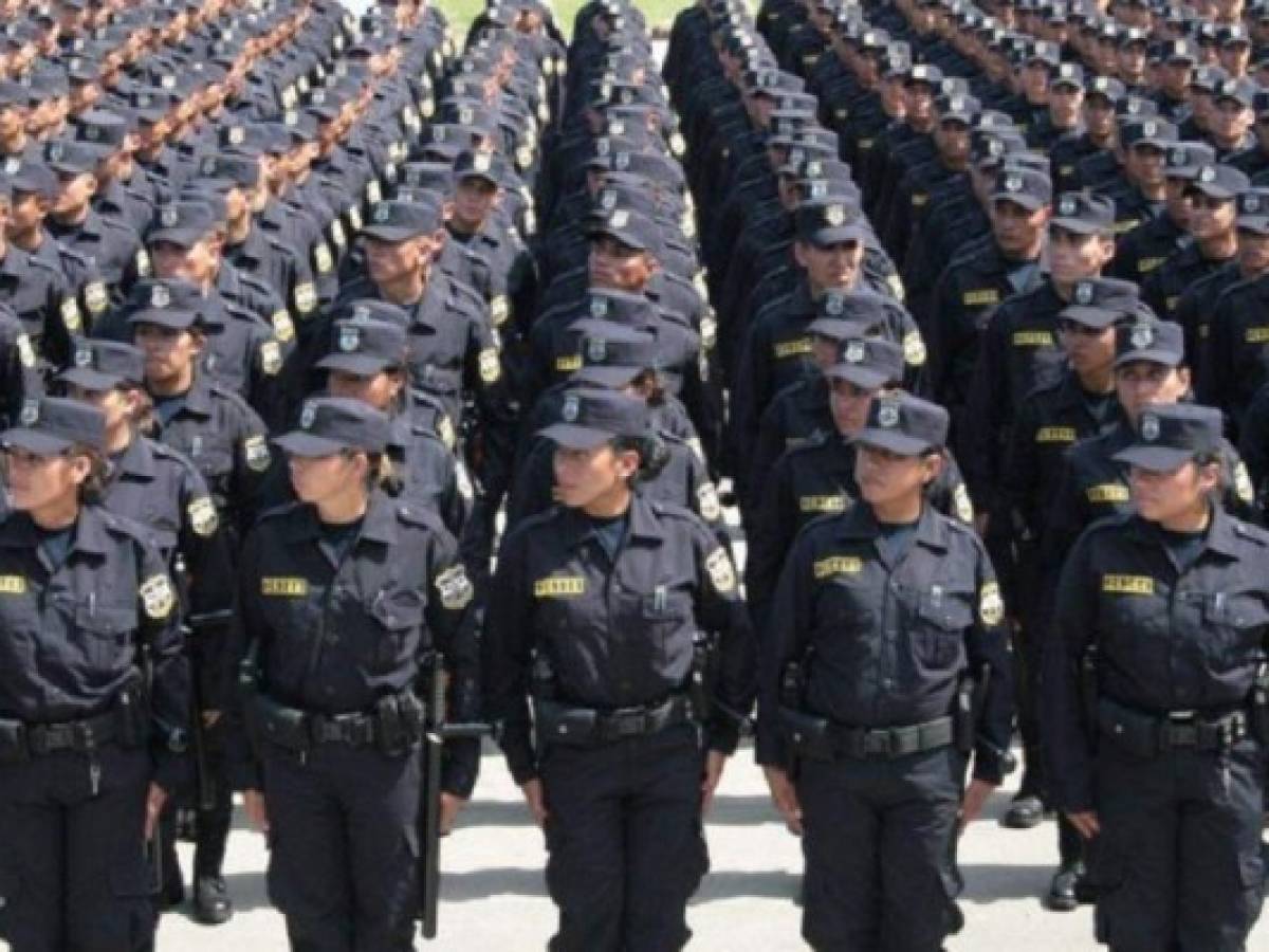 El Salvador: policías podrían hacer paro de labores