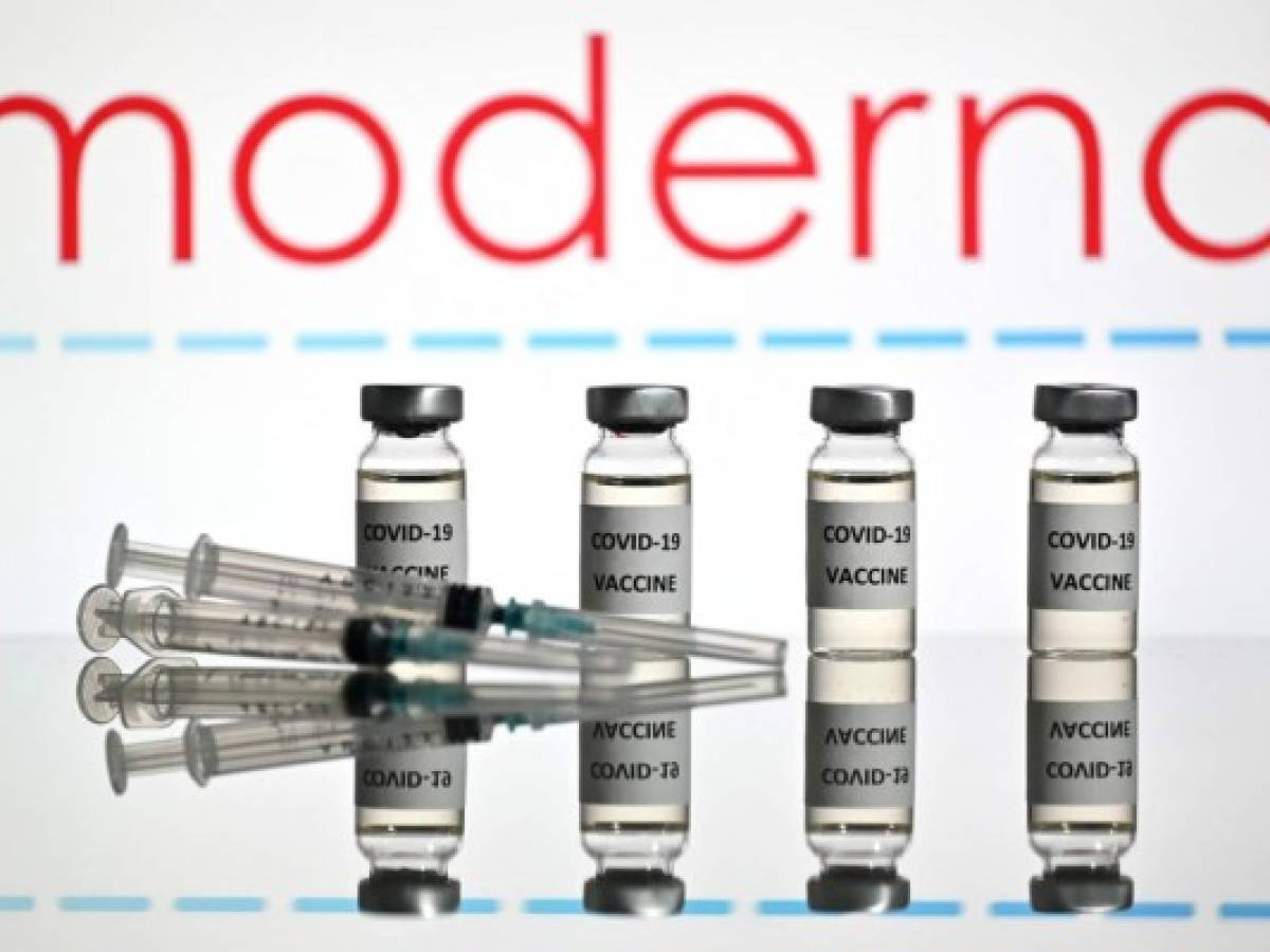 Moderna: Demora en firma del contrato de vacunas con Europa retrasará la entrega