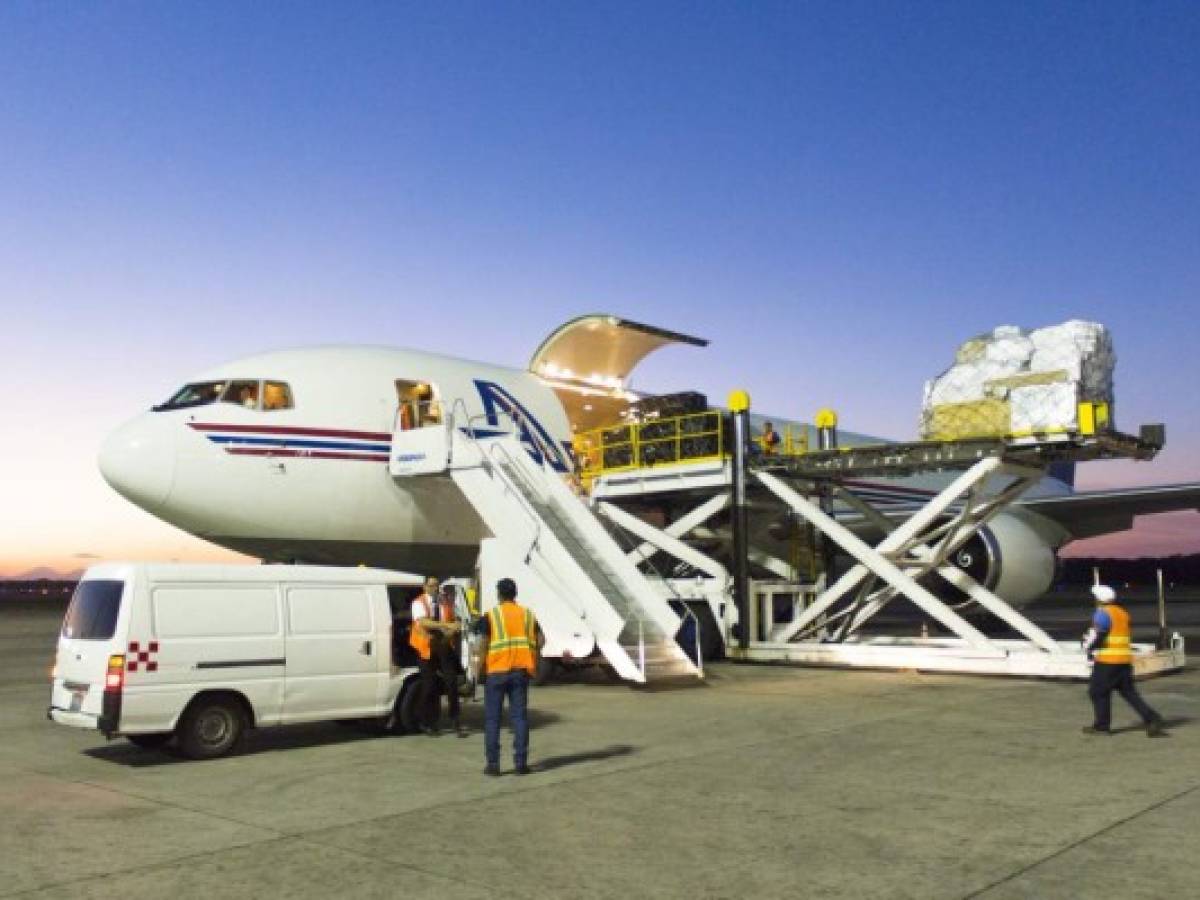 El Salvador: Aumentan capacidad de terminal de carga en aeropuerto internacional