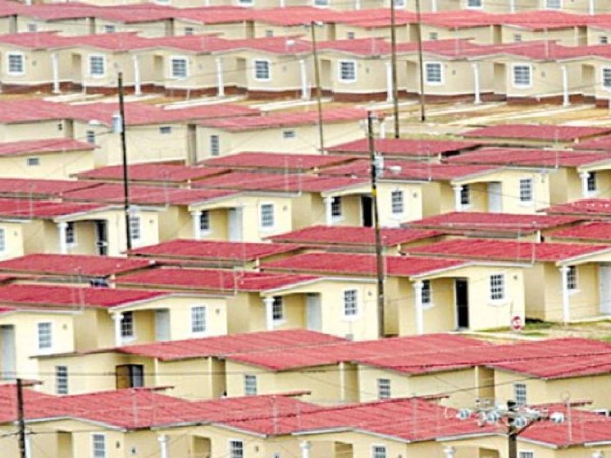 Panamá construirá 35.000 viviendas de interés social