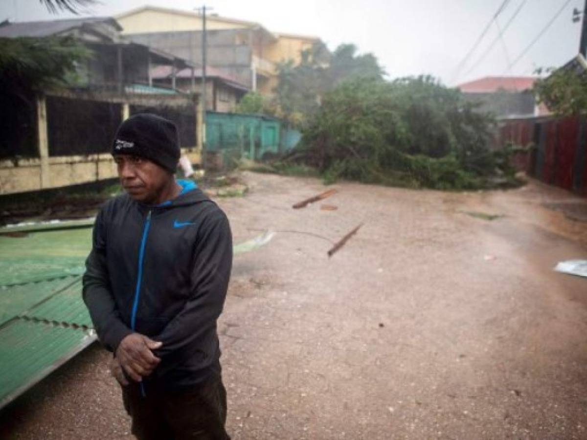 El huracán 'Eta' deja casi 20.000 personas evacuadas a su llegada a Nicaragua