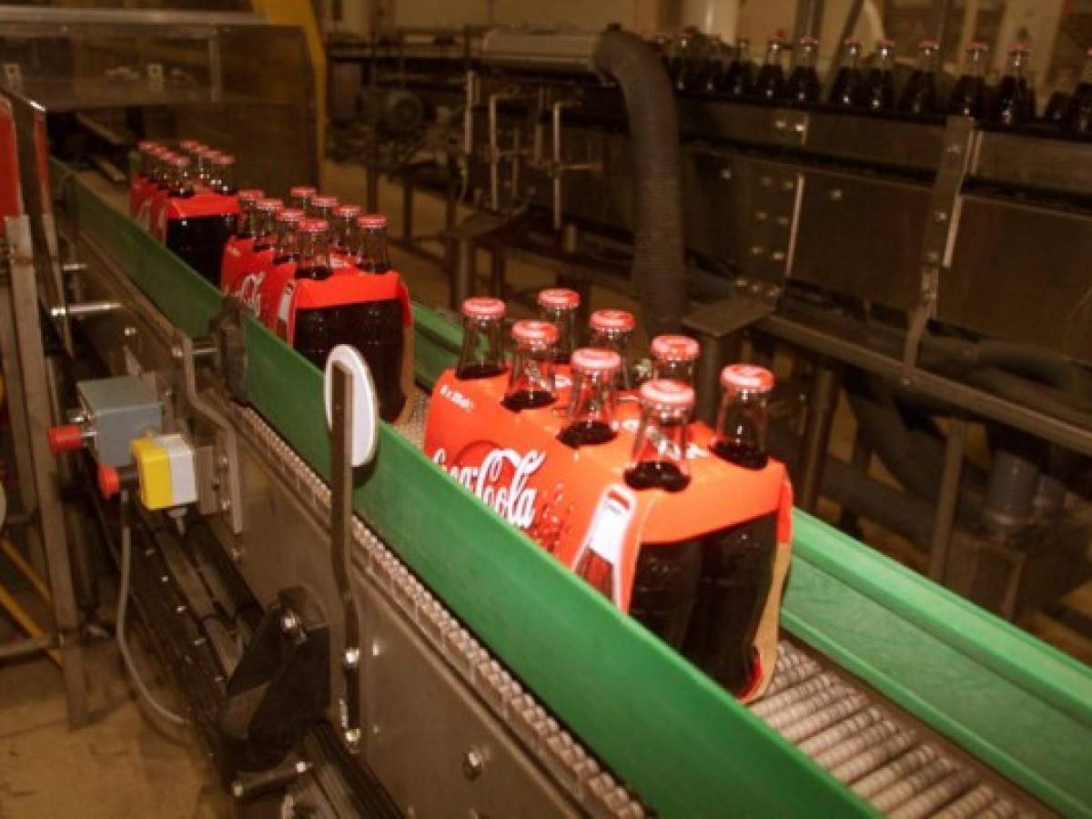 Coca-Cola anuncia fuerte reestructuración de su operación