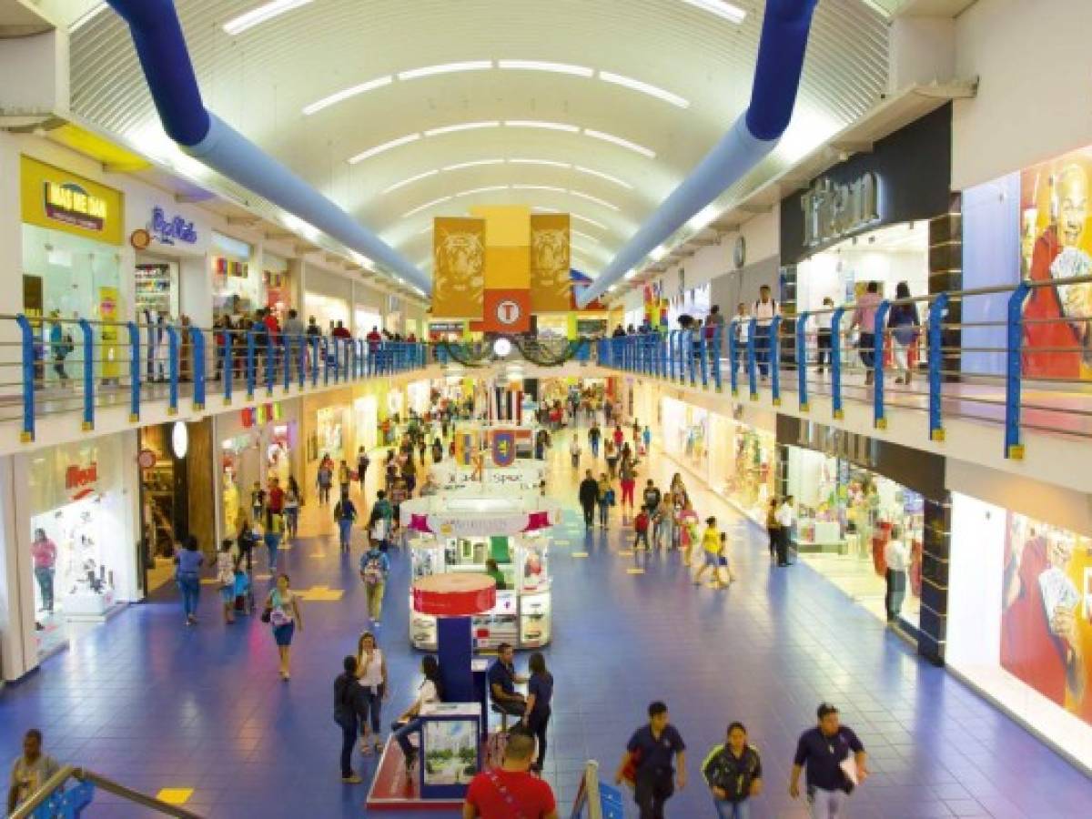 Crean tarjeta de turismo para que dominicanos hagan compras en Panamá