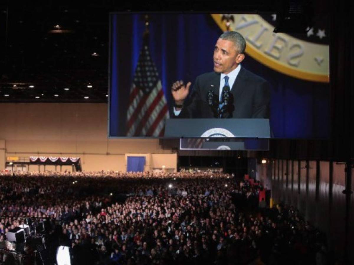 Obama se despide con un llamado a la unión 'más allá de nuestras diferencias'