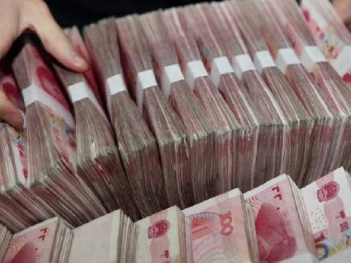 China inyecta liquidez a bancos para reactivar