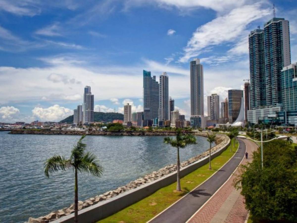 Aumentan depósitos en los bancos de Panamá; ganancias se ajustan