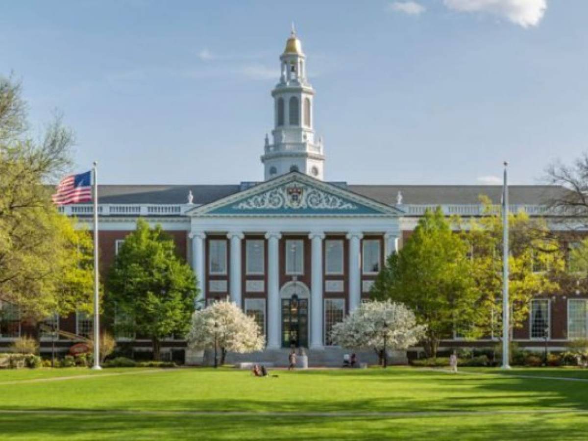 Alumnos de Harvard incursionan en el mundo de las criptomonedas
