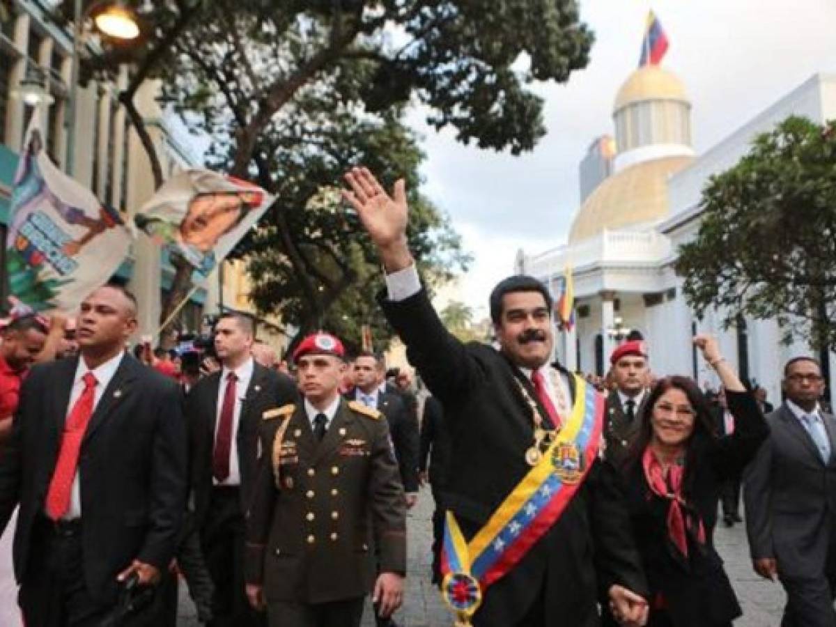 Maduro anuncia liberación marginal del mercado cambiario