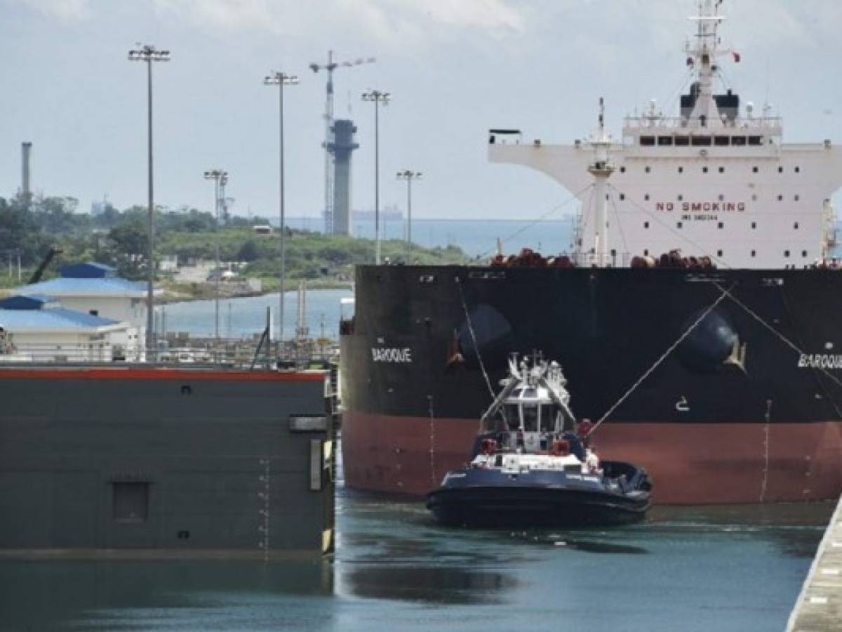 Panamá inicia pruebas con barcos por nuevo Canal