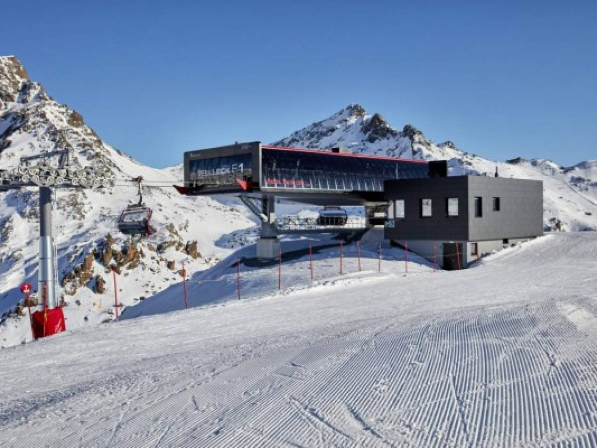 Resort en Austria encubrió brote de COVID para salvar temporada