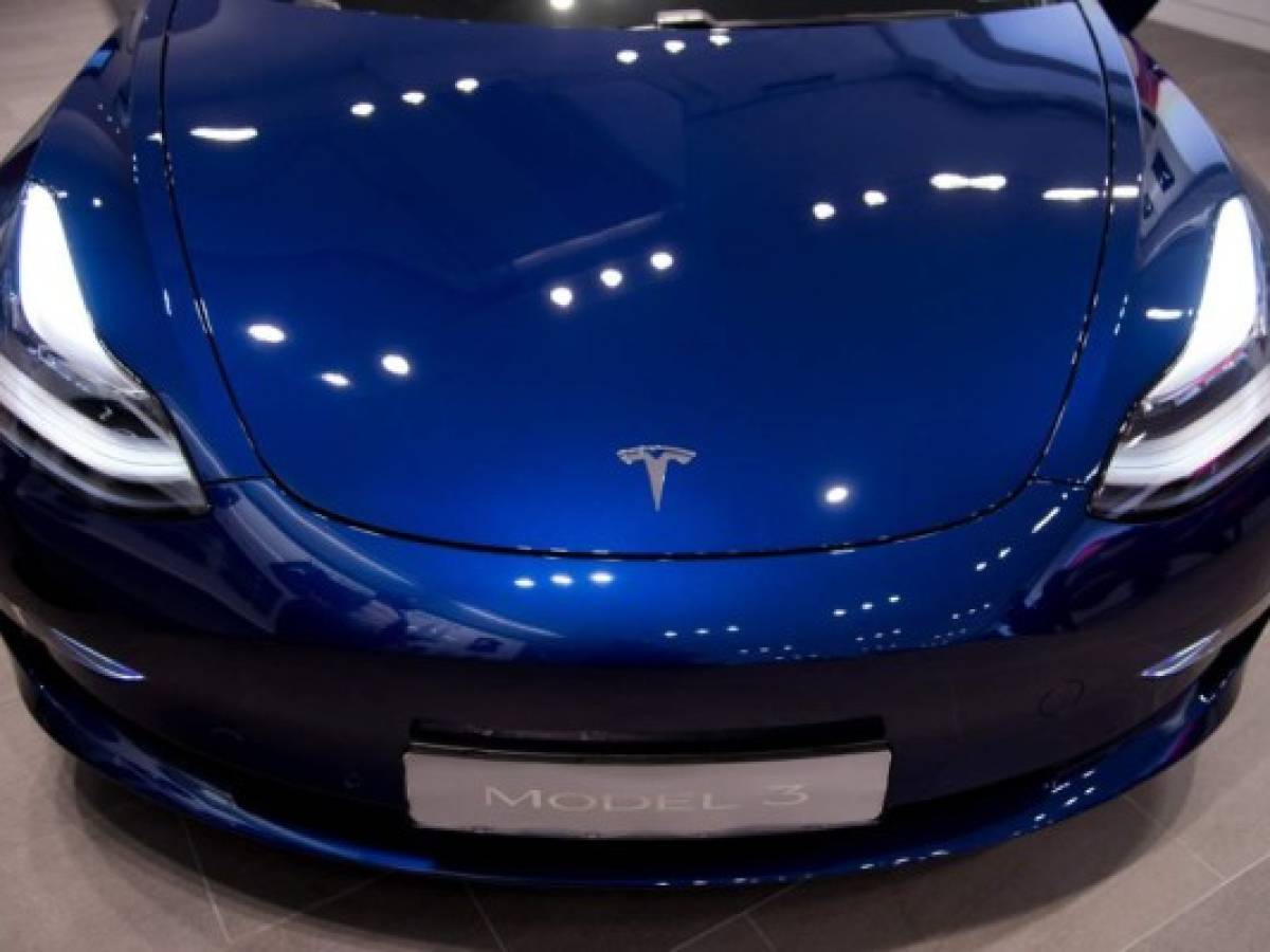 NextMove cancela pedido de autos Tesla Model 3 por problemas de calidad
