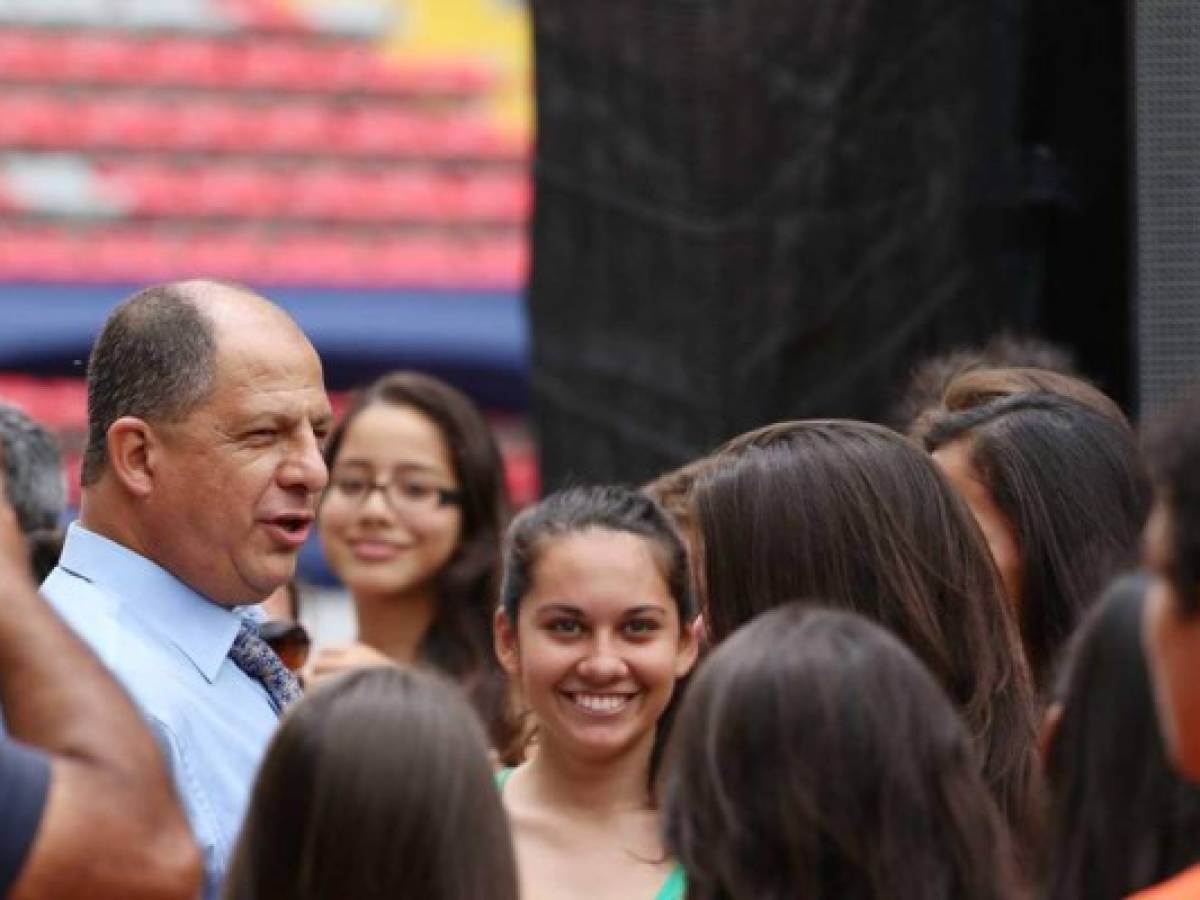 Solís, el Presidente que se puso los tenis para gobernar Solís, el Presidente que se puso los tenis para gobernar