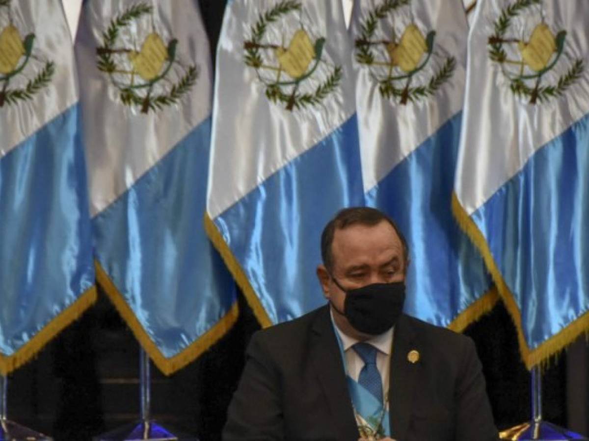 Alejandro Giammattei llama a tender ‘puentes’ tras convulso primer año de gobierno en Guatemala