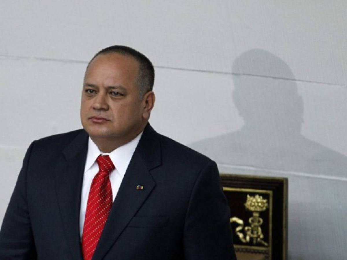 EE.UU. investiga a altos cargos venezolanos por narcotráfico, apunta WSJ