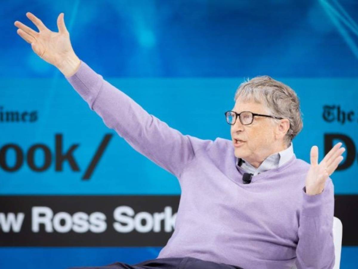 Bill Gates teme que crezca el rechazo a vacunarse por desinformación sobre covid-19