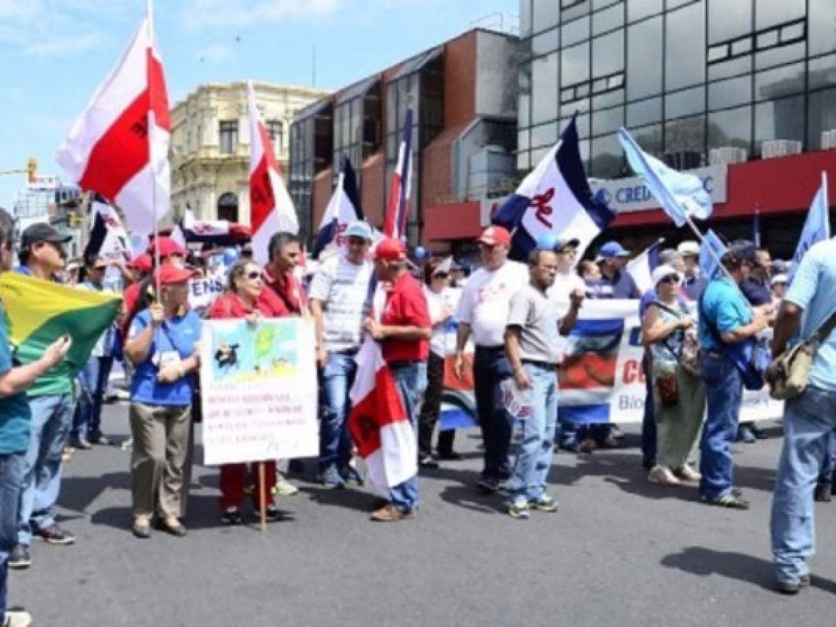 Hoy, marcha sindical por empleo público en Costa Rica
