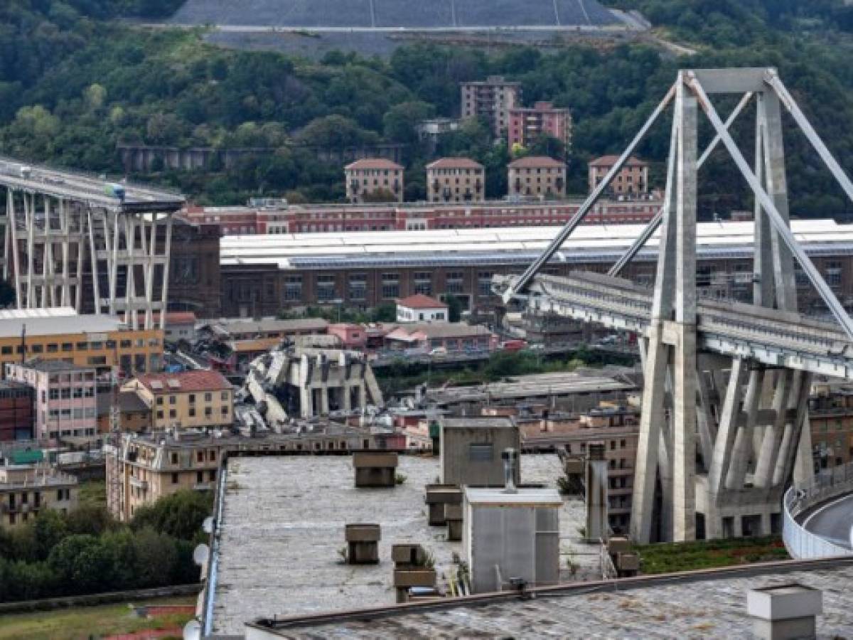 Una treintena de muertos por derrumbe de puente en autopista italiana