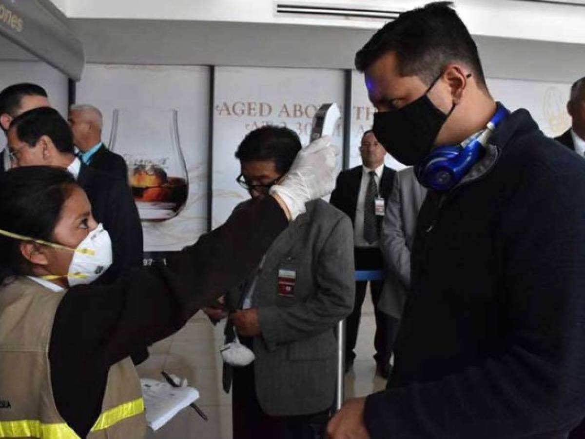 Unos 700 europeos comenzaron a abandonar Guatemala por pandemia