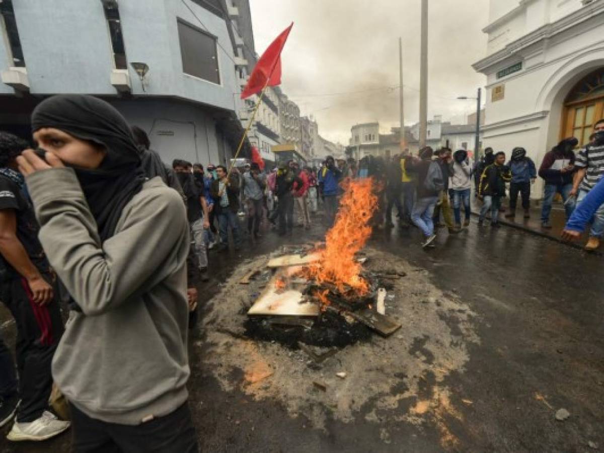 Ecuador: Ola de protestas por reforma económica dejan un muerto y 14 heridos