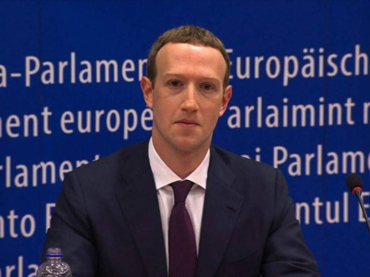 Mark Zuckerberg irrita a legisladores de la UE tras esquivar preguntas