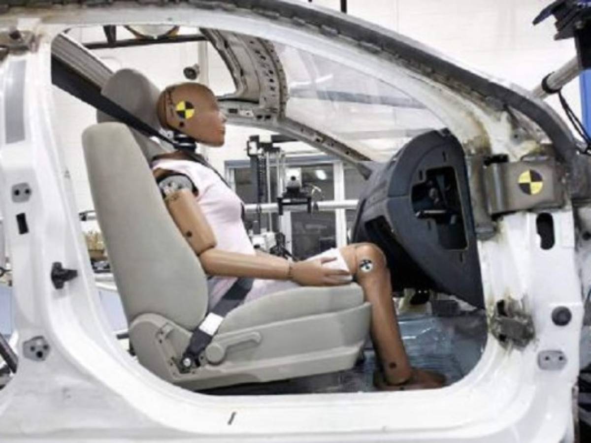 EE.UU. alerta por fallas de airbags en 7,8 millones de autos