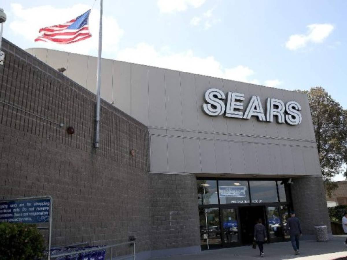 Sears planea cerrar 150 de sus 700 tiendas en EEUU