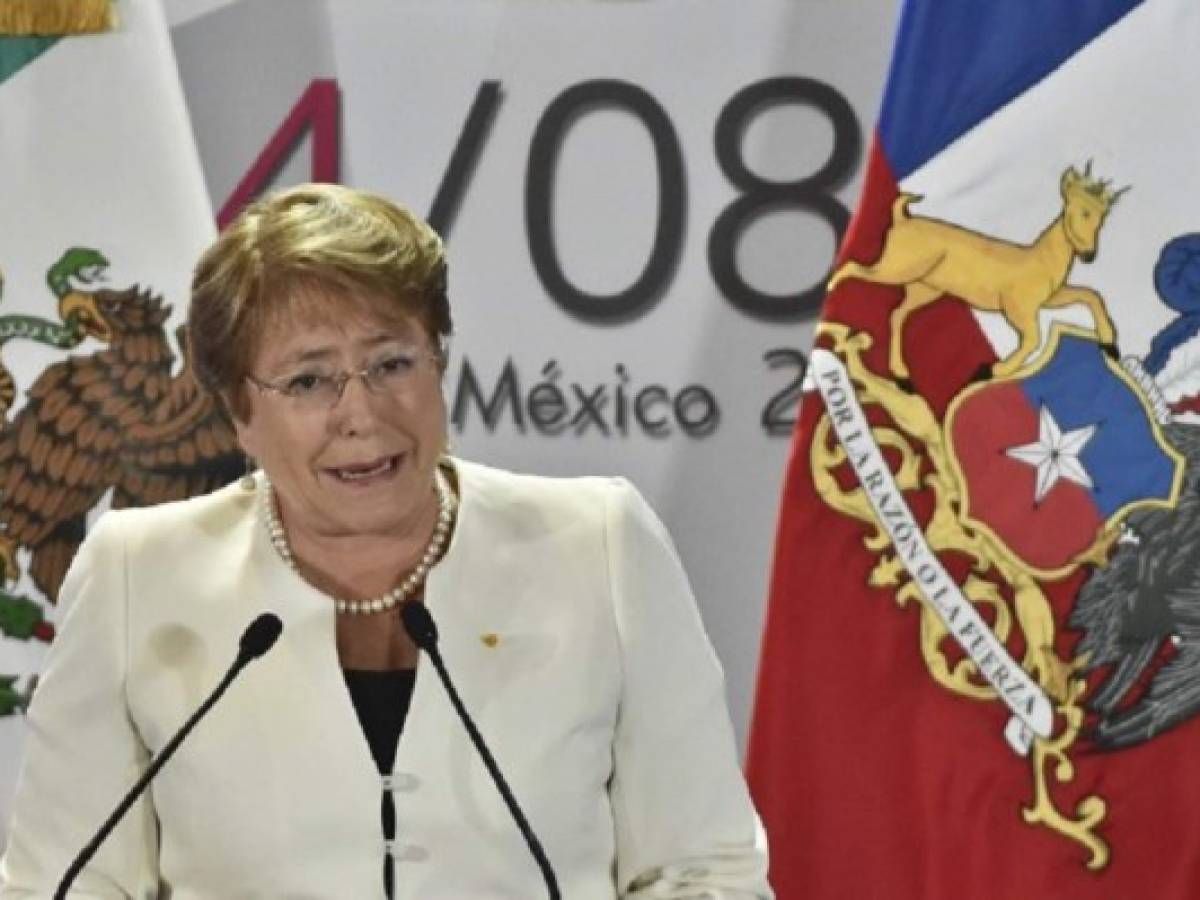 Bachelet: Alianza del Pacífico debe mirar al Mercosur