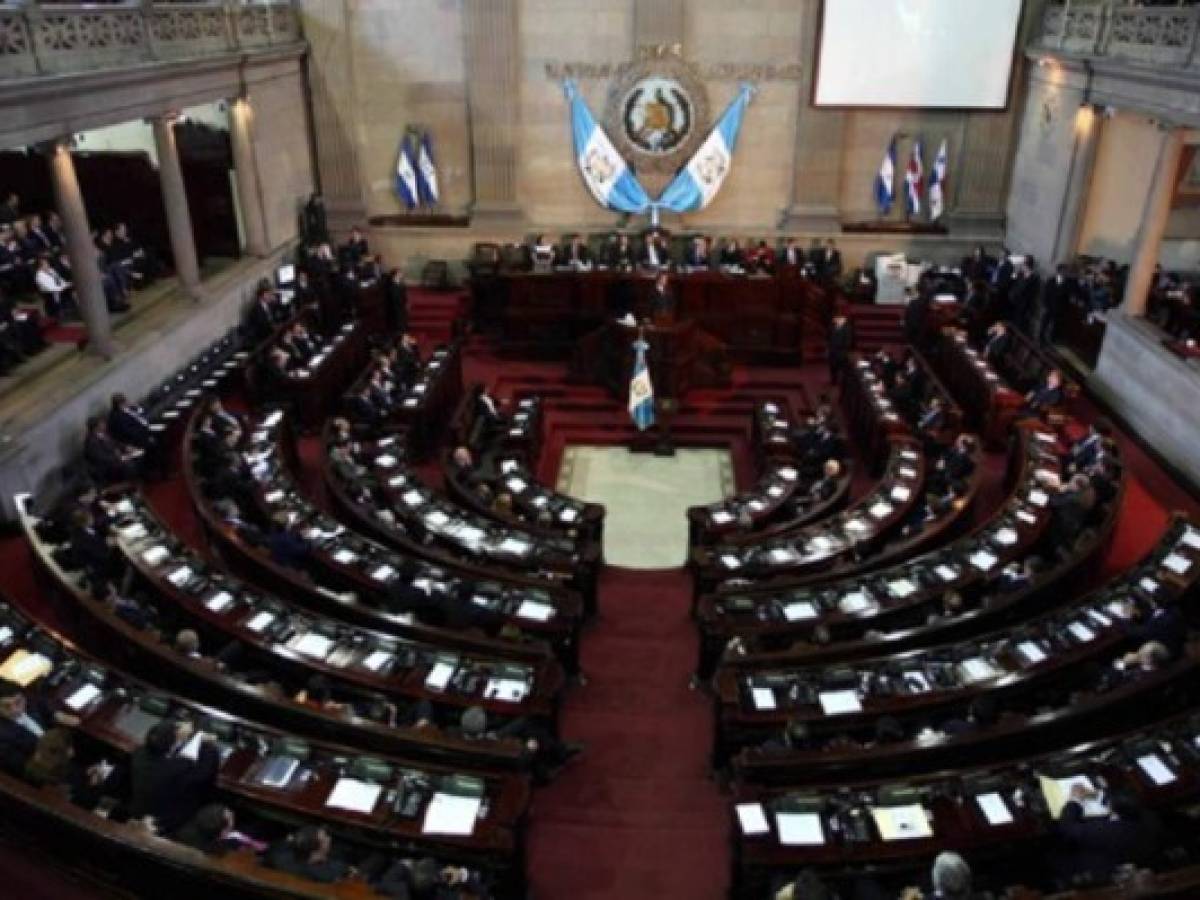 Arrecian críticas al presupuesto en Guatemala