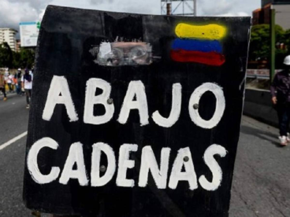 Maduro impulsa nueva Constitución, oposición habla de 'Golpe de Estado”