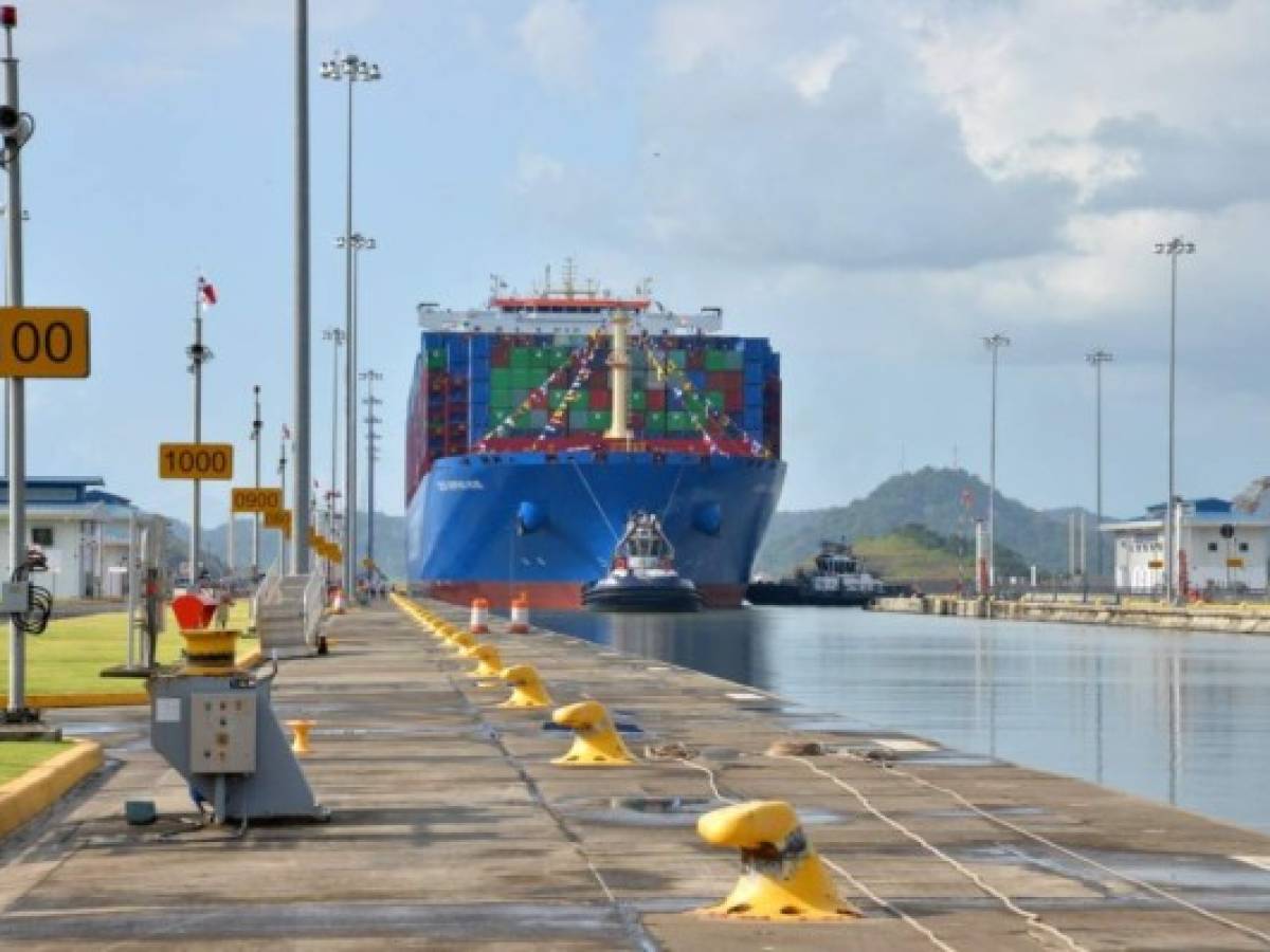 Panamá: Tránsitos por Canal caerían 20% en el peor de los escenarios