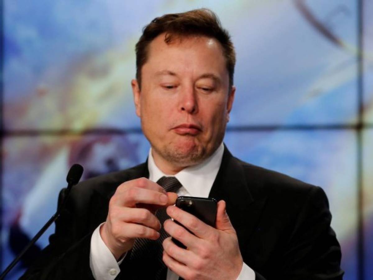 ¿Por qué Elon Musk perdió US$27.000 millones?