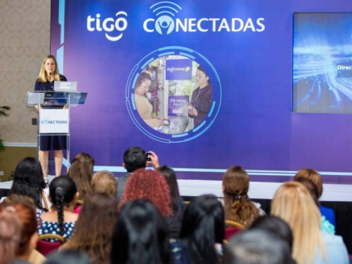 Tigo suma emprendoras a su programa 'Conectadas' en El Salvador