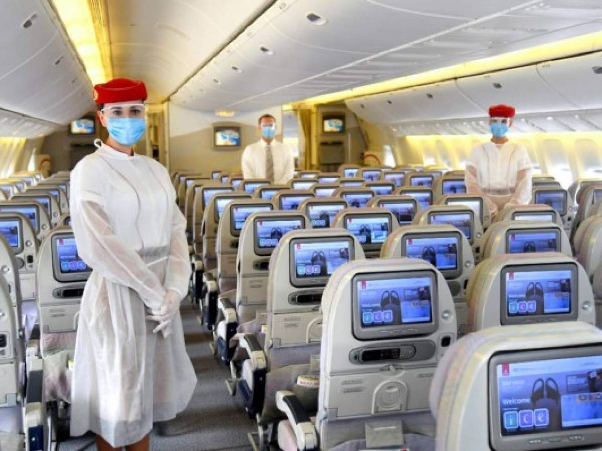 Emirates hace test de coronavirus a pasajeros antes de abordar
