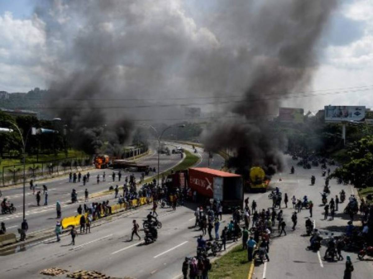 Sube la tensión en Venezuela: lanzan granadas a Corte Suprema