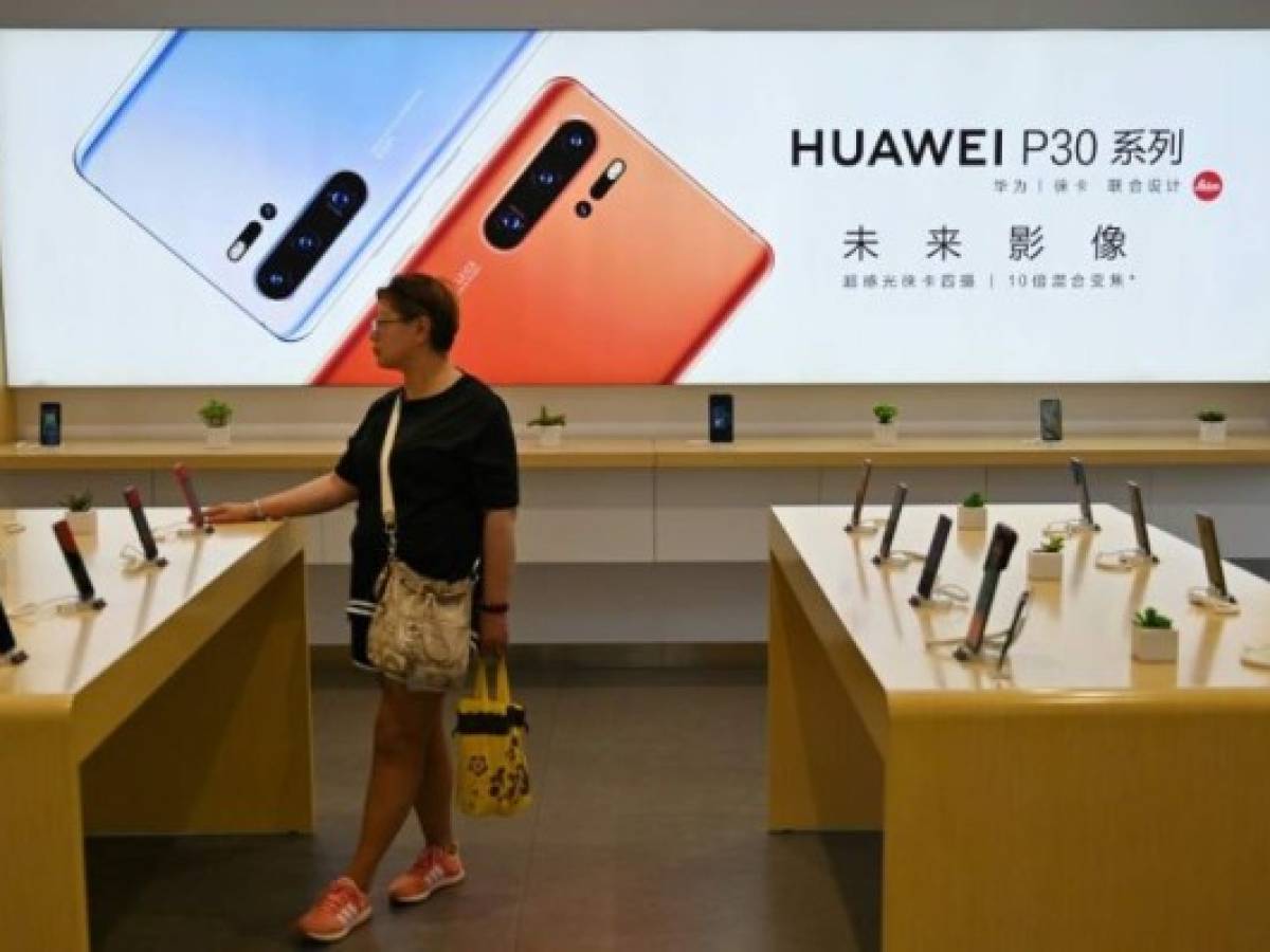 Inusual préstamo de Huawei por US$1.500 millones solo con bancos chinos