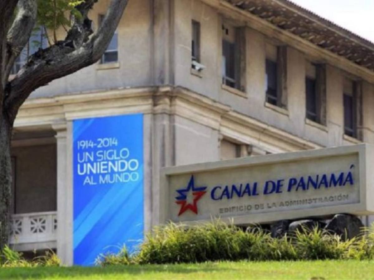 Canal de Panamá ingresó US$218 millones más en 2014